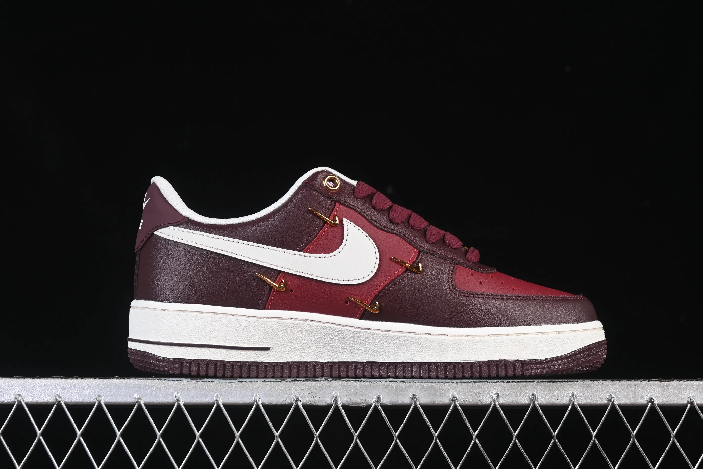 All categories Nk Air Force 1 Air Force series Nk Air Force 1 Low Air Force low-top Nike Air Force 1'07 Low Air Force 1 low-top casual sneakers IR0485-611
